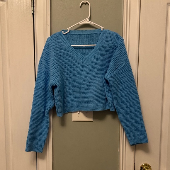 Sweater - Picture 1 of 2
